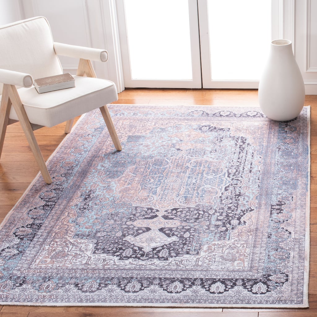SAFAVIEH Serapi Machine Washable Ottilie Shabby Chic Distressed Rug