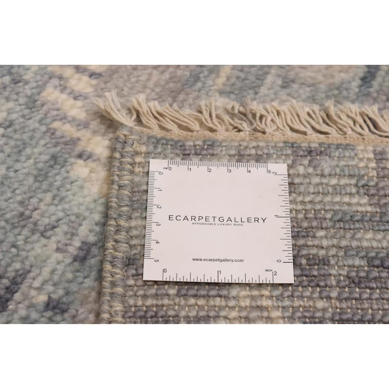 ECARPETGALLERY Hand-knotted Mystique Light Blue Wool Rug - 5' 4" x 6' 1"