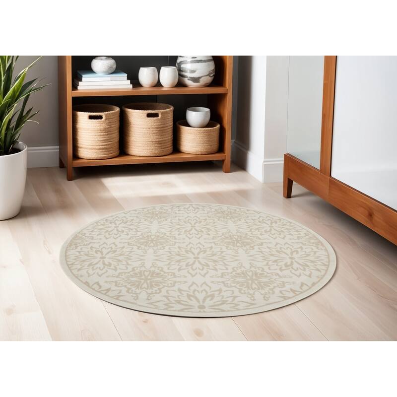 Beri Power Loomed Geometric Floral Traditional Non Skid Stain Resistant Area Rug By HomeRoots - 63' X '63' X '0.5 - 63' X '63' X '0.5 - Cream/Onyx - Round