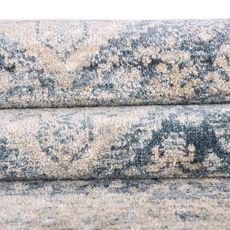 Traditional Haifa Collection Area Rug