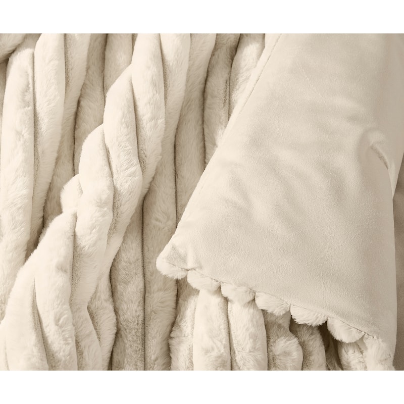 Frye Channel Faux Fur 3 Piece Comforter Set