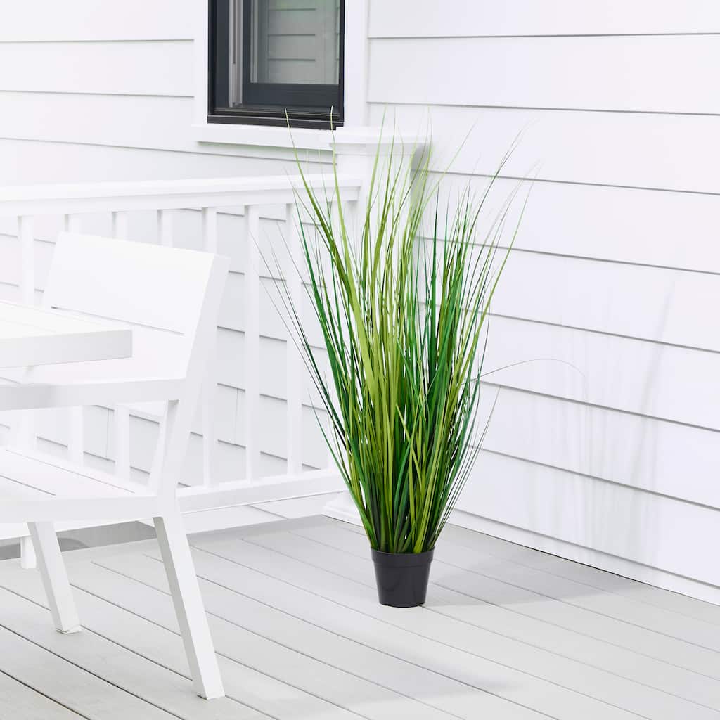 48"UV Potted Blade Grass