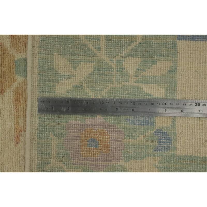 Hand Knotted Oriental 100% Wool Carpet Traditional Floral Beige & Ivories Art Deco Area Rug - 6' 9'' X 7' 1''