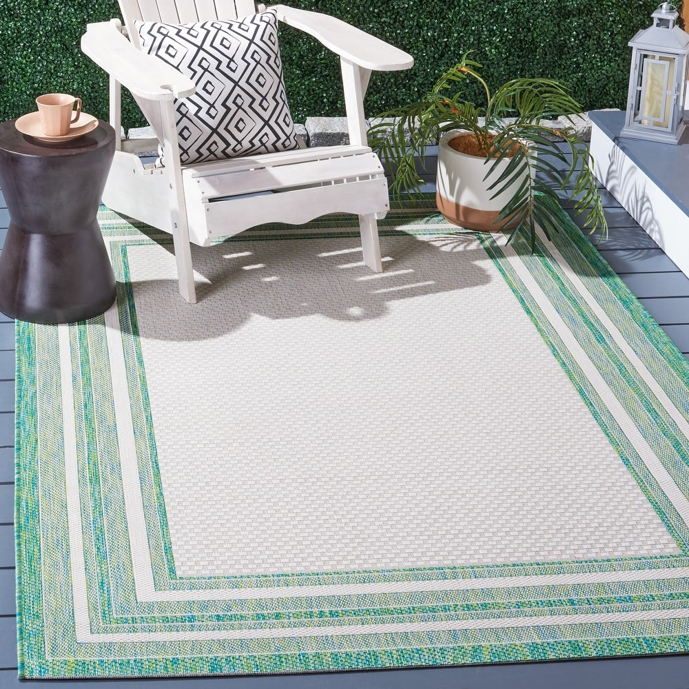 SAFAVIEH Courtyard Vickie Indoor/Outdoor Waterproof Patio Backyard Rug