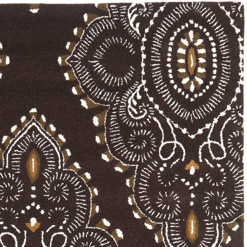 SAFAVIEH Handmade Wyndham Rosaleen Modern Wool Rug
