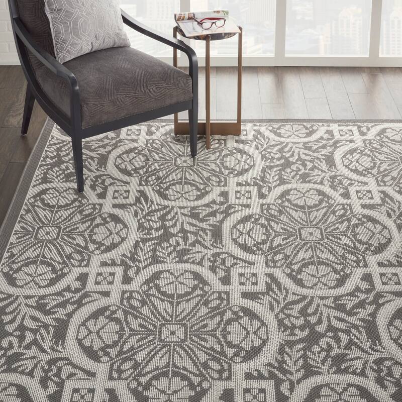 Porch & Den Godwin Medallion Indoor/Outdoor Area Rug