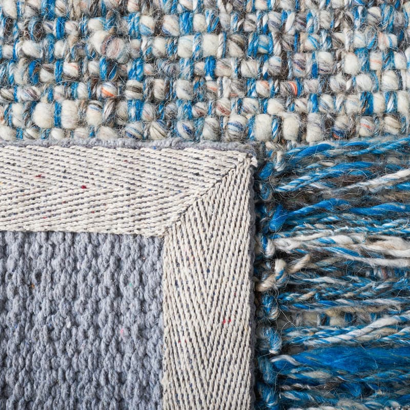 SAFAVIEH Handmade Vermont Larissa Wool Rug