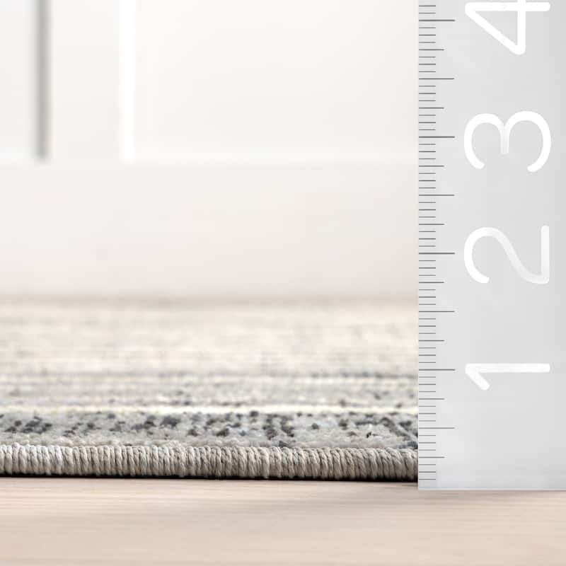 Nuloom Emely Modern Striped Area Rug.