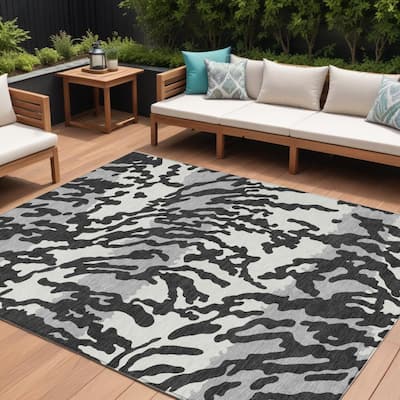 HomeRoots Animal Print Transitional Rectangle Outdoor Rug