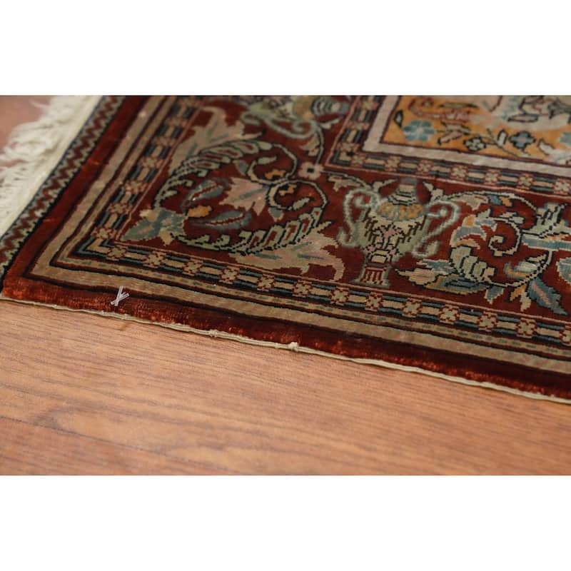 Hand Knotted Traditional Silk Beige Geometric Area Rug - 3' 1'' X 2' 0''
