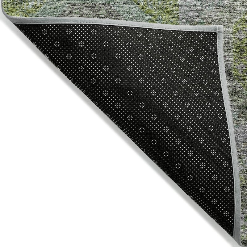 Machine Washable Indoor/ Outdoor Vintage Traditional Chantille Rug