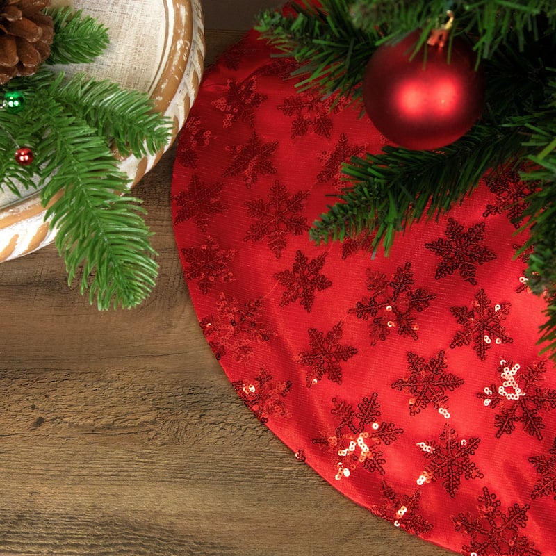 Sequin Snowflake Pattern Mini Christmas Tree Skirt - Red - 20"