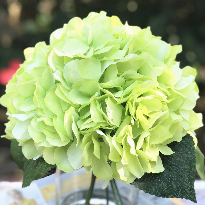 Enova Home Artificial Hydrangea Fake Silk Flowers Arrangement in Glass Vase with Faux Water For Home Office Decoration