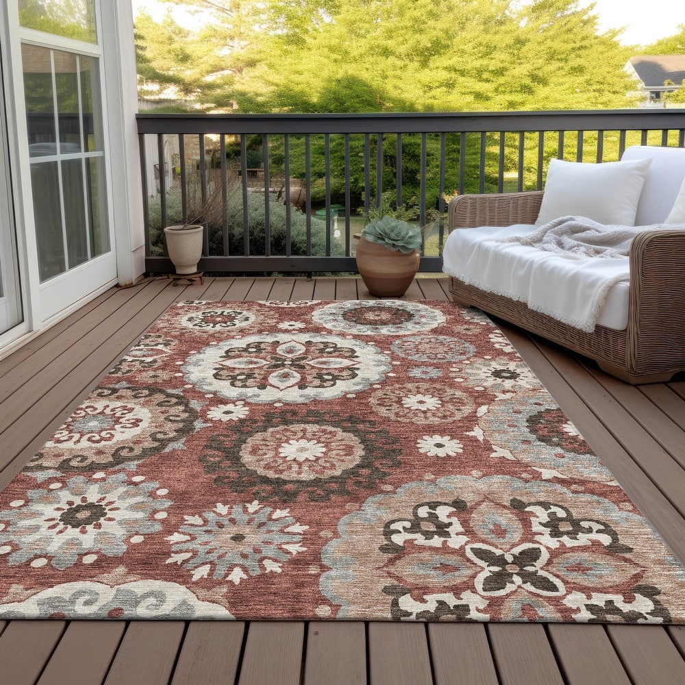 Machine Washable Indoor/ Outdoor Chantille Casual Medallion Rug