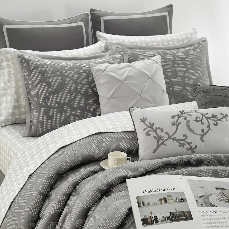 Nanshing Johnella 16 Piece Bed-In-A-Bag