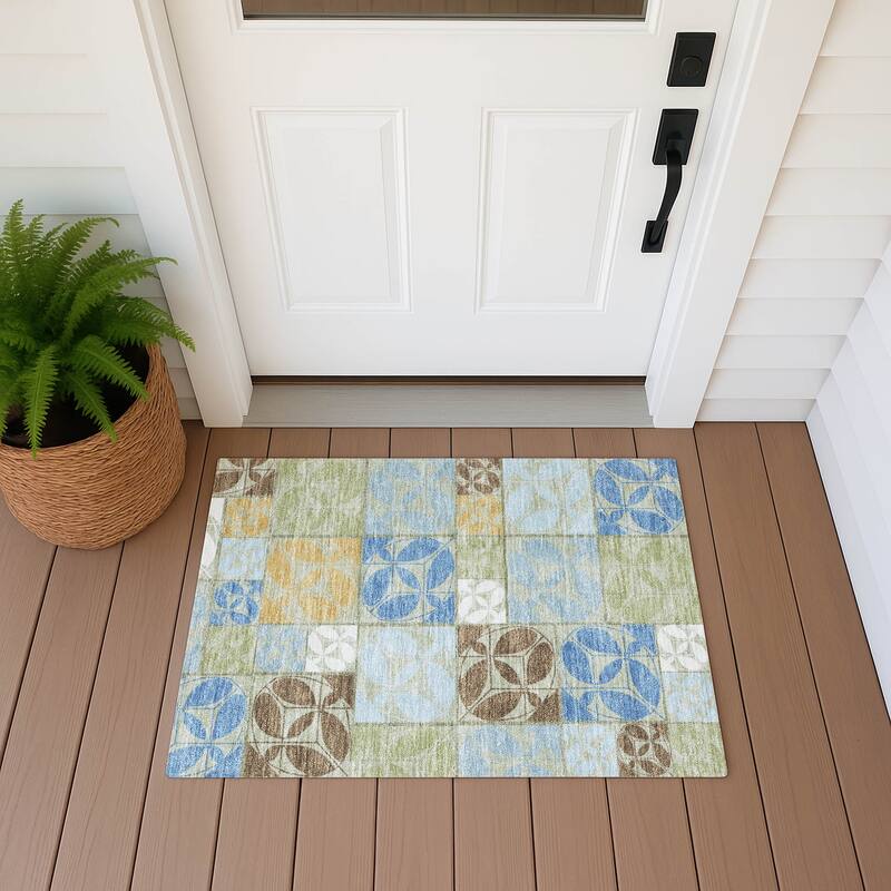 Machine Washable Indoor/ Outdoor Patch Lupton Chantille Rug - Celery - 1'8" x 2'6"