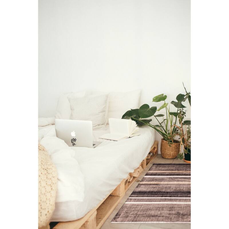 ECARPETGALLERY Hand Loomed Loreto Brown Viscose Rug - 5'1 x 7'5