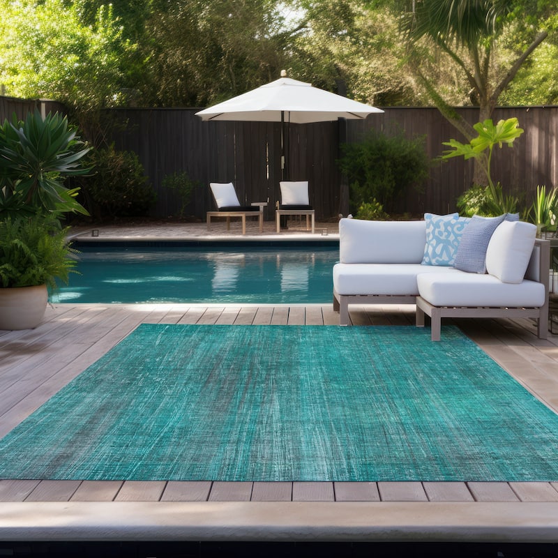 Machine Washable Indoor/ Outdoor Ombre Solid Chantille Rug