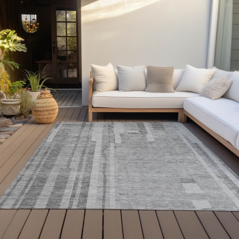 Machine Washable Indoor/ Outdoor Modern Stripes Chantille Rug