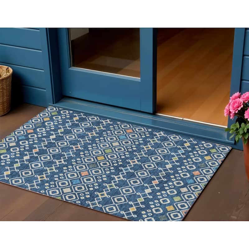 HomeRoots Geometric Modern Rectangle Outdoor Rug - 3' x 5'