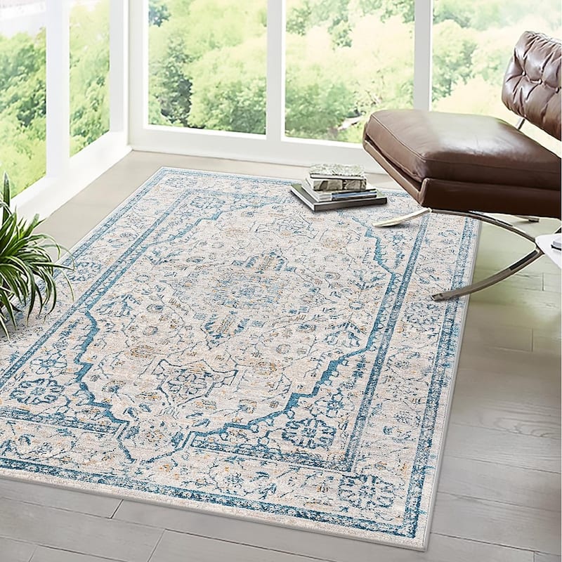 Traditional Nixa Collection Area Rug - 5'3"x8' - Light Gray