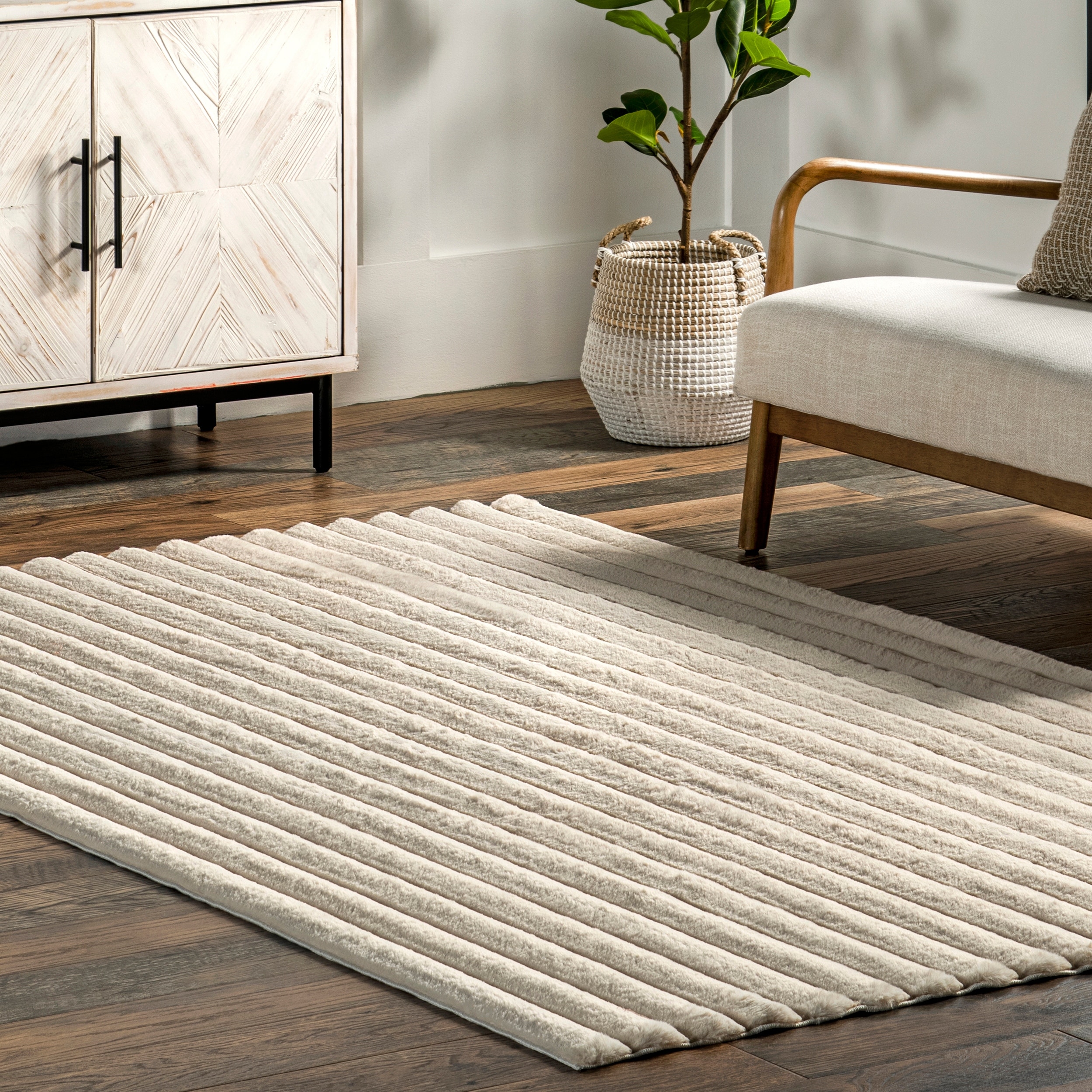 Nuloom Kai SuperiorWash Stripe Faux Rabbit Machine Washable Area