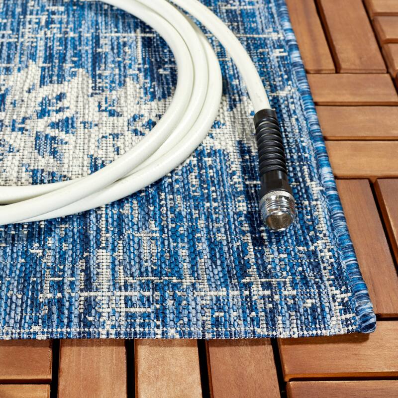 SAFAVIEH Courtyard Mami Transitional Rug