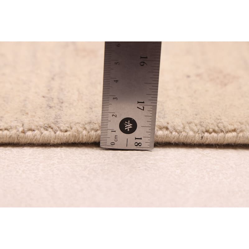 ECARPETGALLERY Hand-knotted Opulence Ivory Wool Rug - 2'6 x 11'8