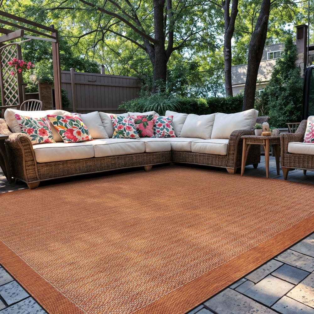 World Rug Gallery Contemporary Bordered Reversible Indoor / Outdoor Area Rug