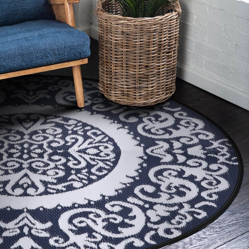Nuu Garden 5" round Indoor/Outdoor Tribal Inspired Floral Area Rug - 5' Round