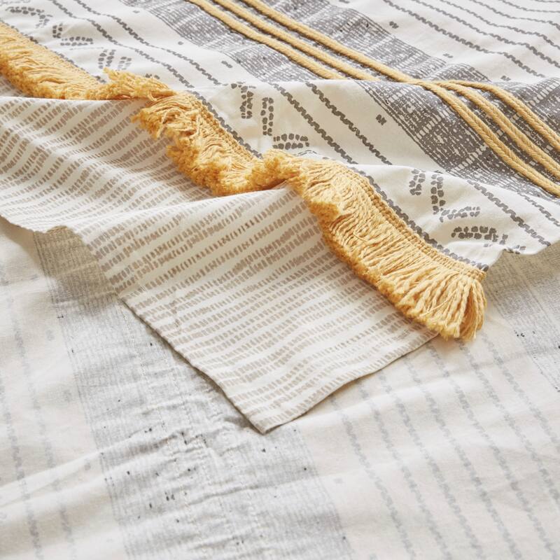 INK+IVY Cody Cotton Stripe Printed 72x72" Shower Curtain with Tassel