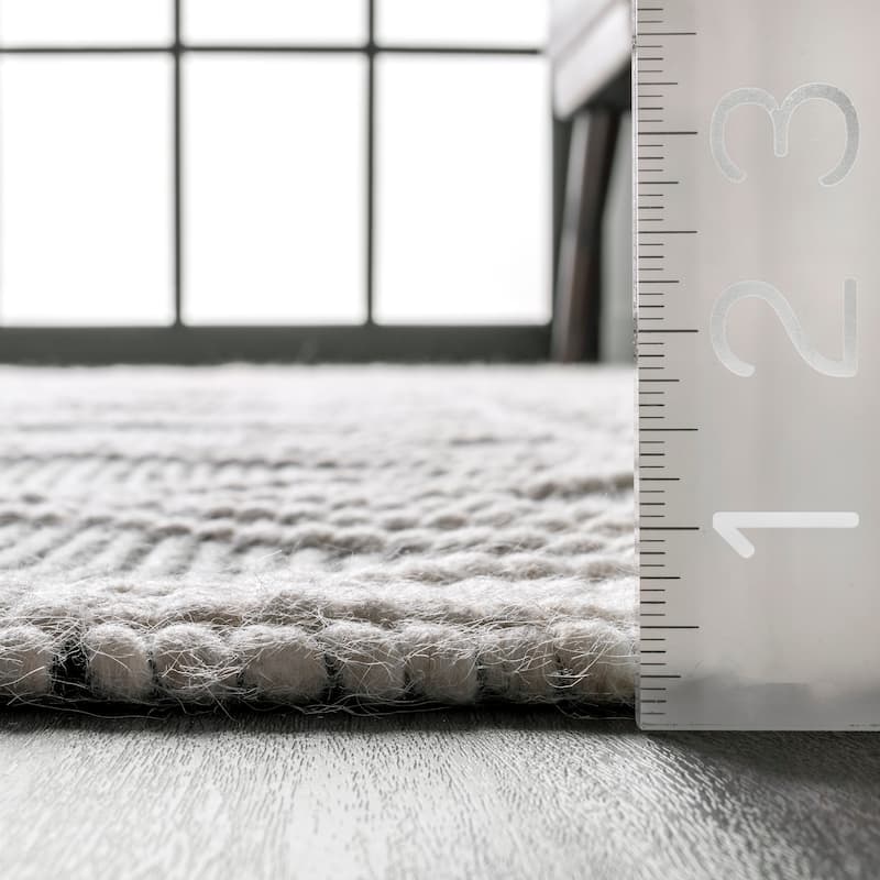 Nuloom Natti Contemporary Trellis Area Rug
