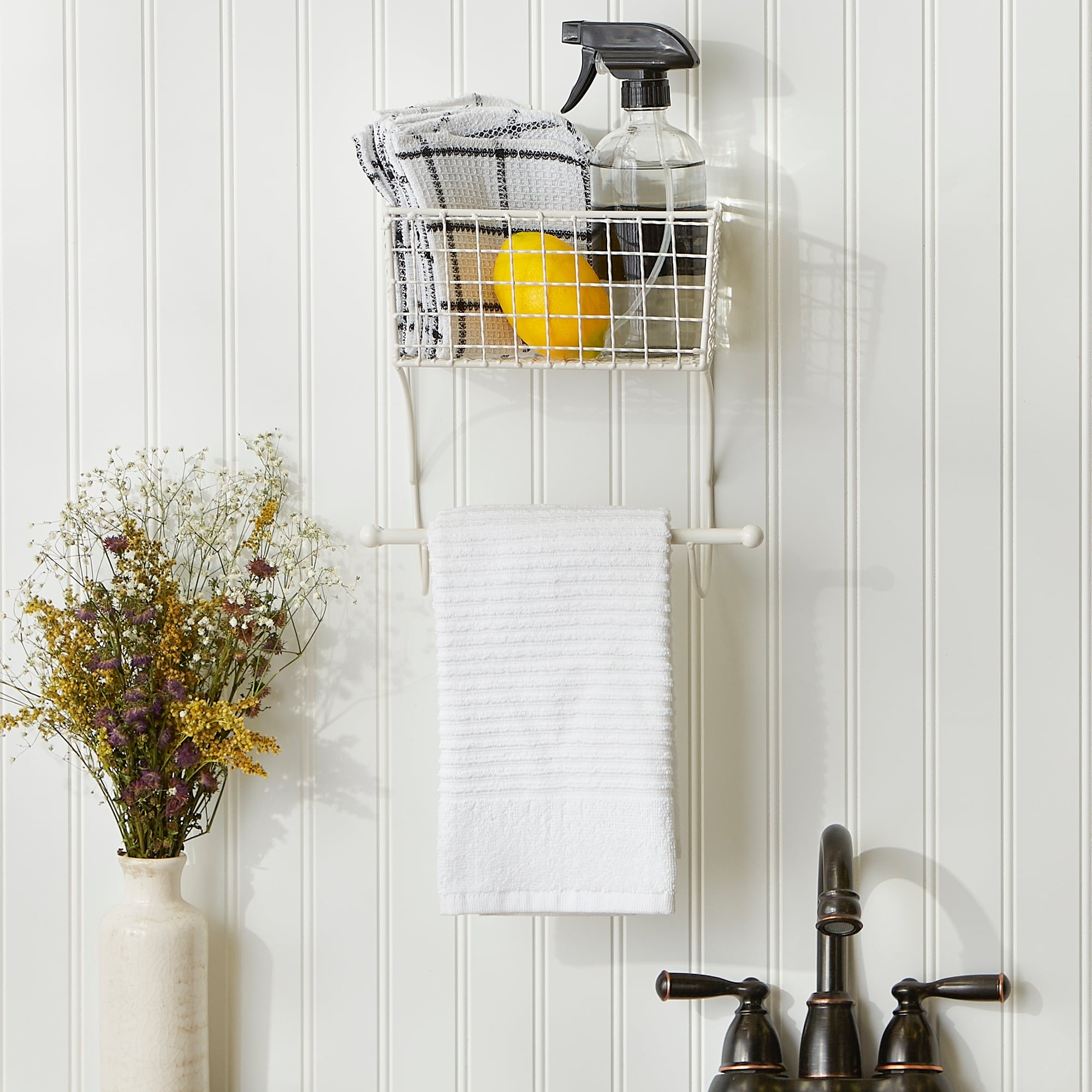 https://ak1.ostkcdn.com/images/products/is/images/direct/8401688df836707bcc91338d225fcf148fe7f2e4/DII-Farmhouse-Towel-Rack.jpg