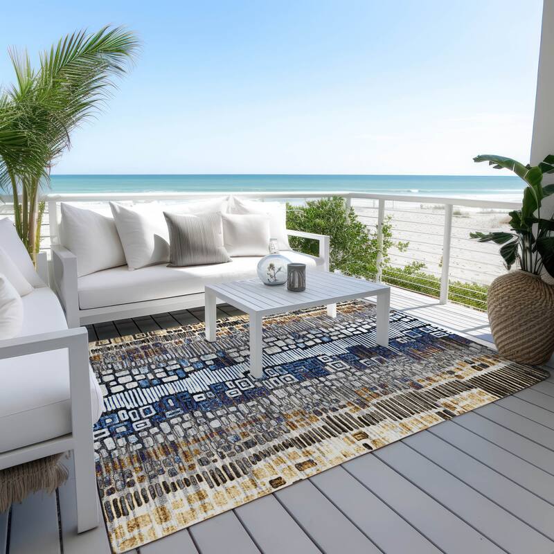 Machine Washable Indoor/ Outdoor Geo Mosaic Chantille Rug
