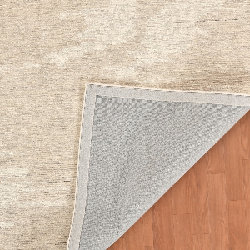 Mohave Ivory and Beige Abstract Hand-Hooked Area Rug 2' x 3'