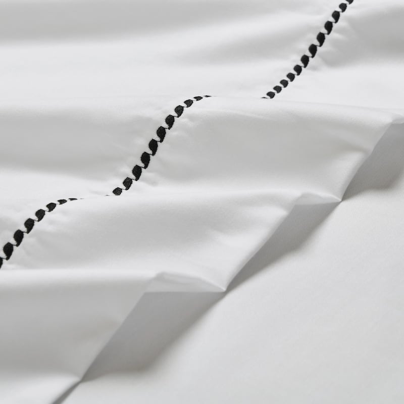 Superior Imperia Cotton Blend Embroidered 600 Thread Count Sheet Set