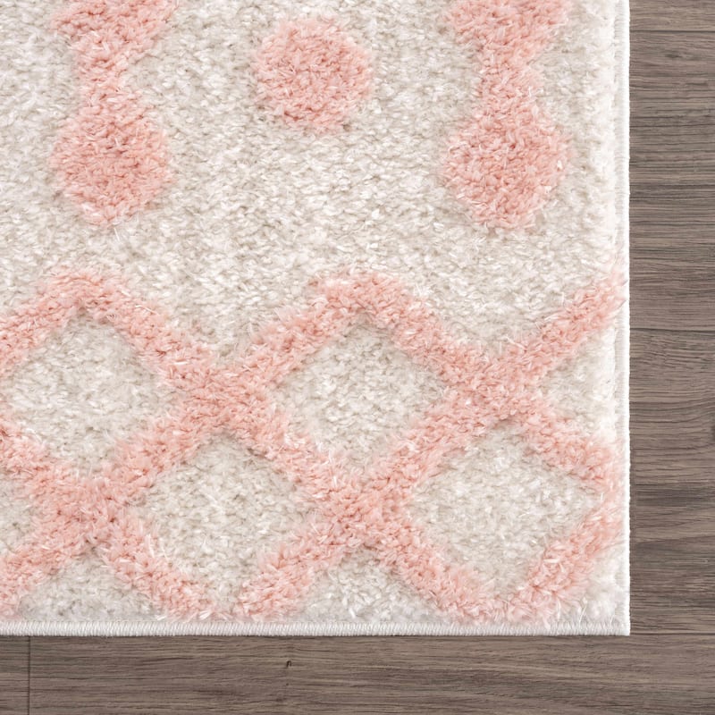 Tilos Moroccan Trellis Farmhouse Shag Area Rug