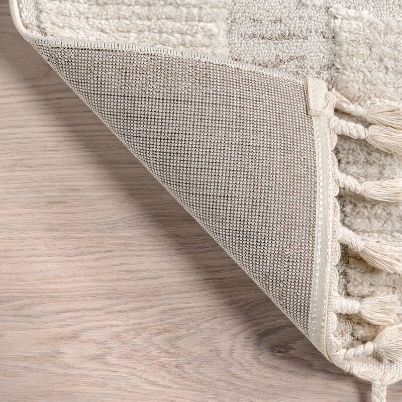 Nuloom Magnolia High-Low Geometric Tasseled Area Rug