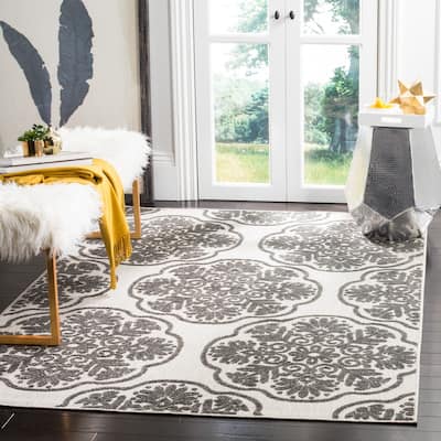 SAFAVIEH Cottage Thyra Indoor/ Outdoor Patio Backyard Rug