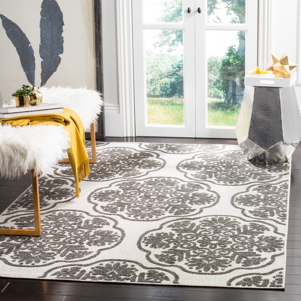 SAFAVIEH Cottage Thyra Indoor/ Outdoor Patio Backyard Rug