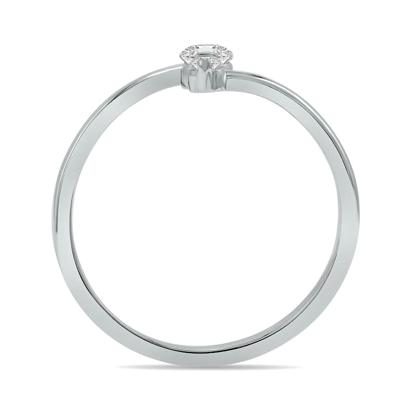 Marquee 1/4 CTW Vertical Three Stone Lab Grown Diamond Ring in 10K White Gold (F-G Color, VS1- VS2 Clarity)