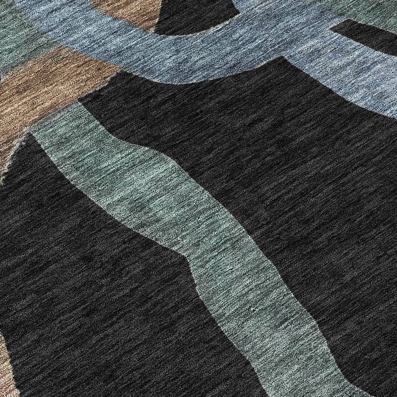 Machine Washable Indoor/ Outdoor Abstract Links Chantille Rug