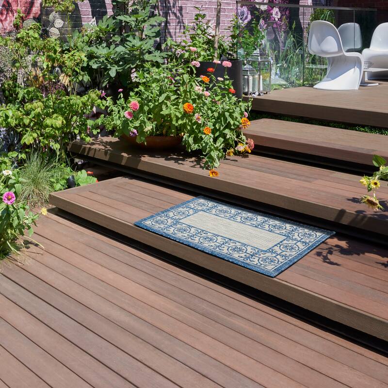 Nourison Garden Party Bordered Indoor/Outdoor Area Rug - 2'2" x 3'9" - Ivory/Blue