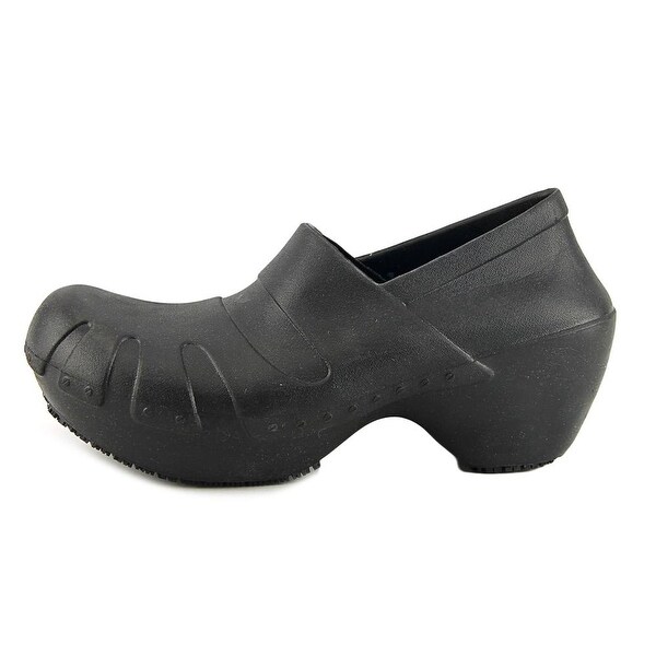 synthetic clogs