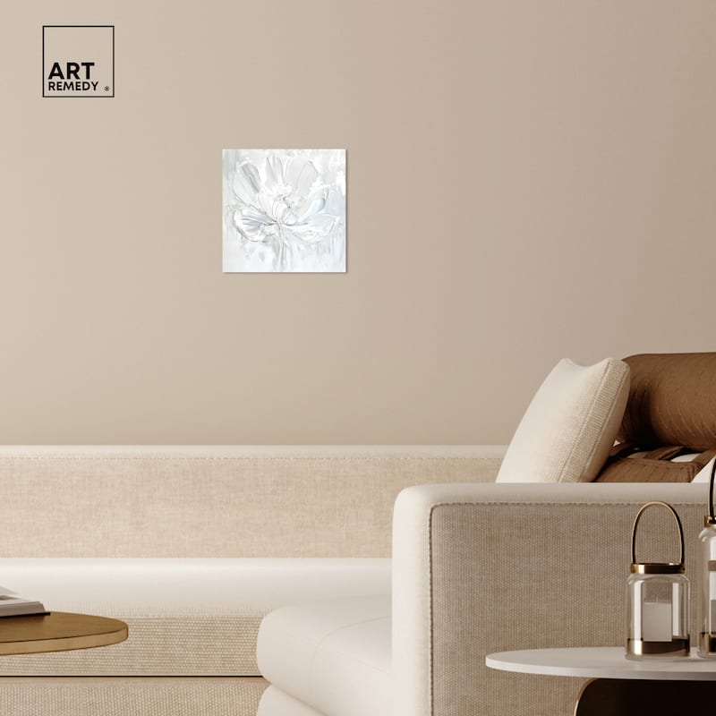 Art Remedy Off-White Magnolia II Floral Fine 1 Piece Canvas Wall Art