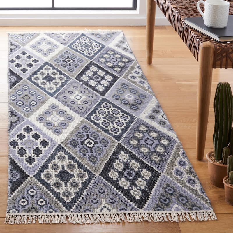 SAFAVIEH Handmade Flatweave Kilim Majda Boho Tribal Wool Rug - 2'3" x 7' Runner - Black/Grey