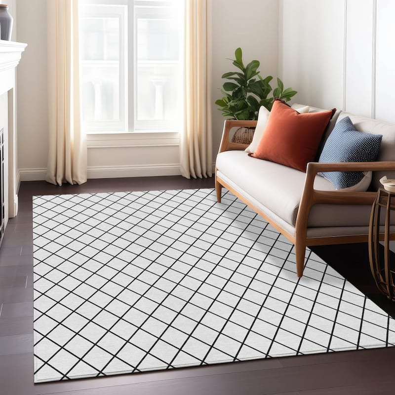 Machine Washable Indoor/ Outdoor Chantille Diamond Trellis Rug