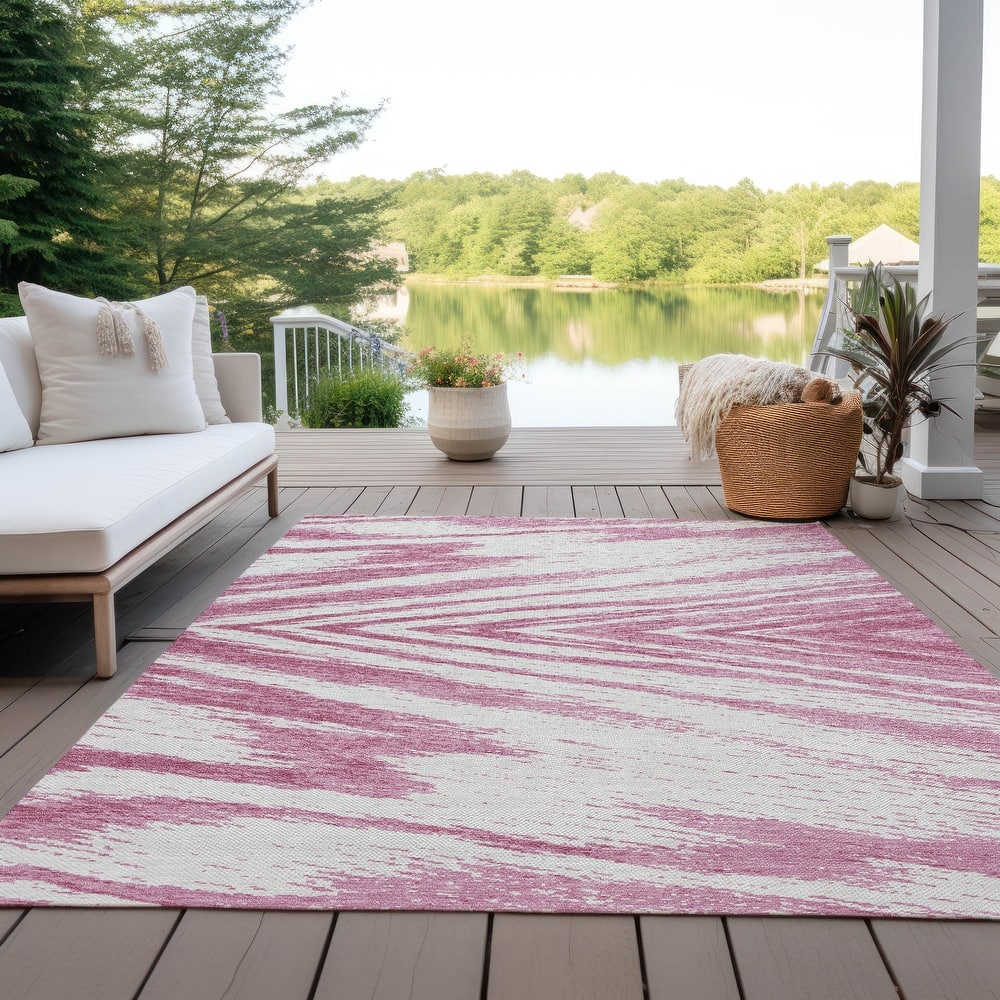 Machine Washable Indoor/ Outdoor Chantille Modern Chevron Rug