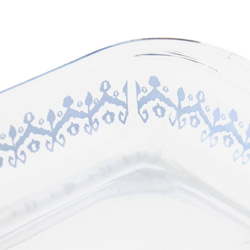 3.1 Quart Spicy Cloves Glass Rectangular Baker