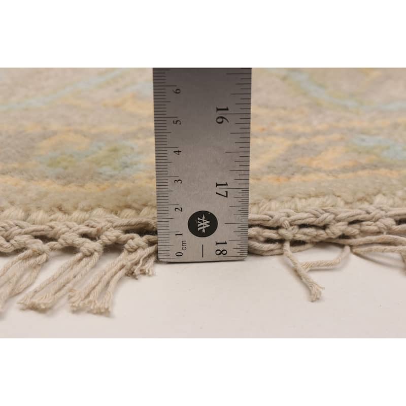 ECARPETGALLERY Hand-knotted Royal Oushak Beige Wool Rug - 6'0 x 6'0